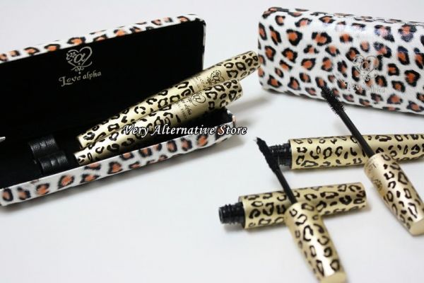 Mascara Love Alpha.